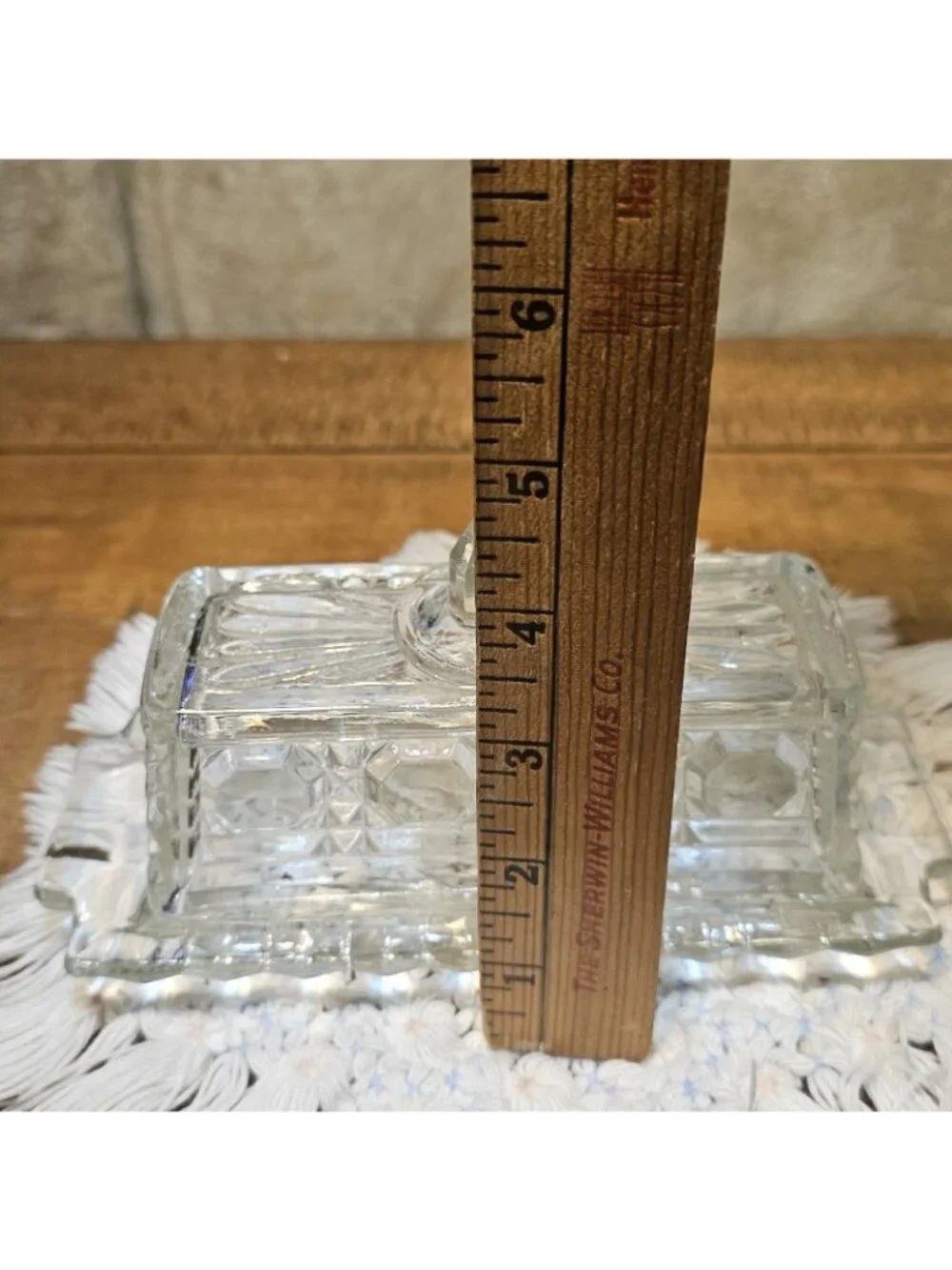 70's FEDERAL WINDSOR CLEAR CRYSTAL WINDSOR PATTERN COVERED BUTTER DISH CLEAR